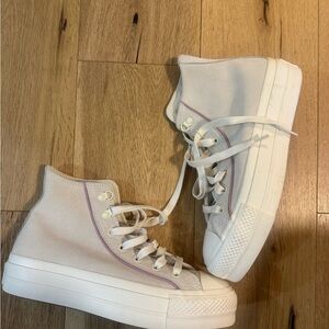 Women's High-Top ConverseXFreePeople Collab in Cream